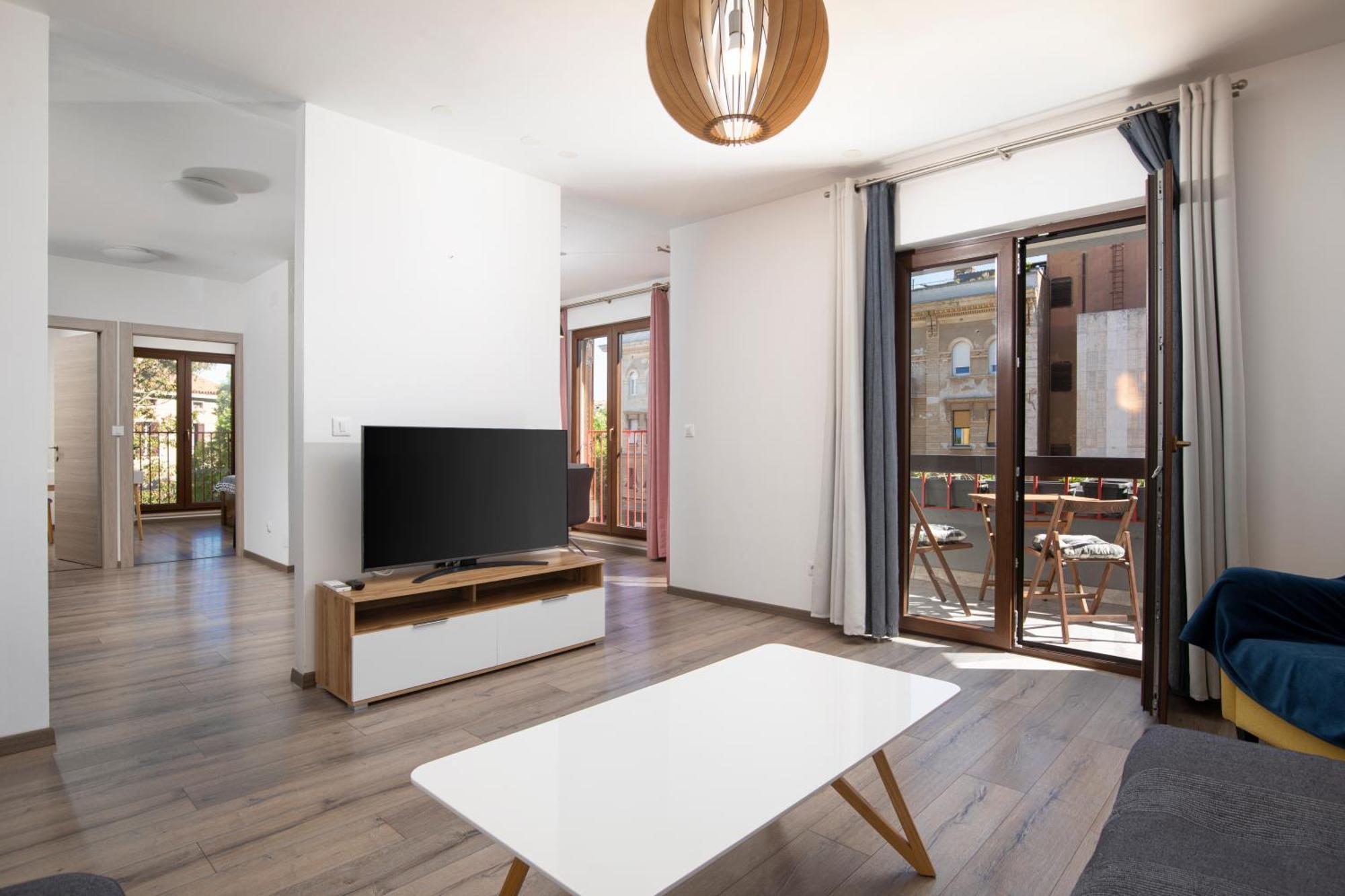 City Market Apartments PUY מראה חיצוני תמונה