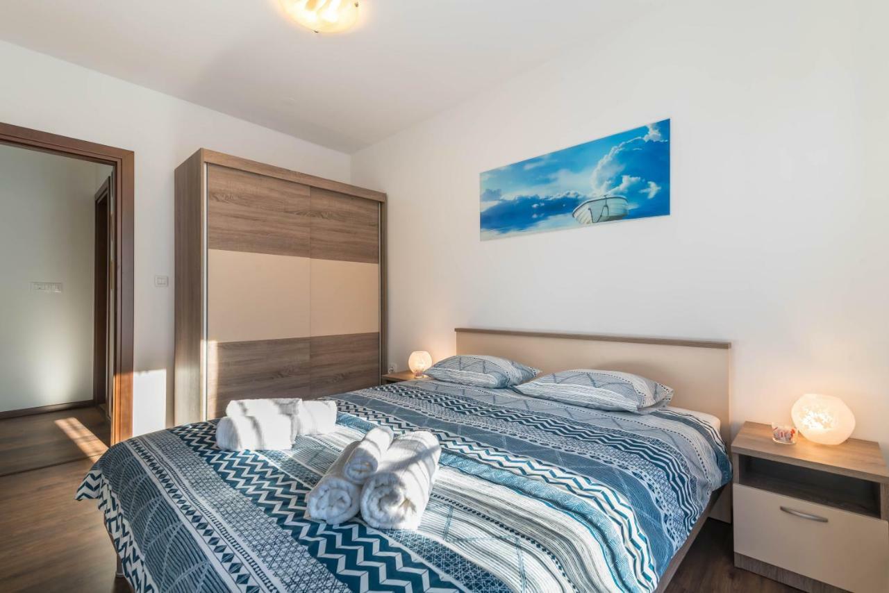 City Market Apartments PUY מראה חיצוני תמונה